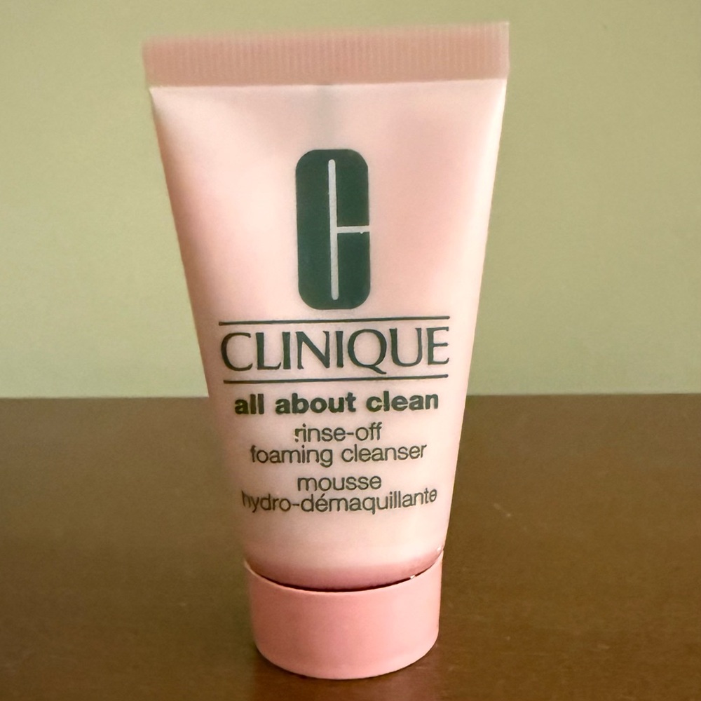 Clinique All About Clean Rinse-Off Foaming Cleanser - 1 fl oz /30ml